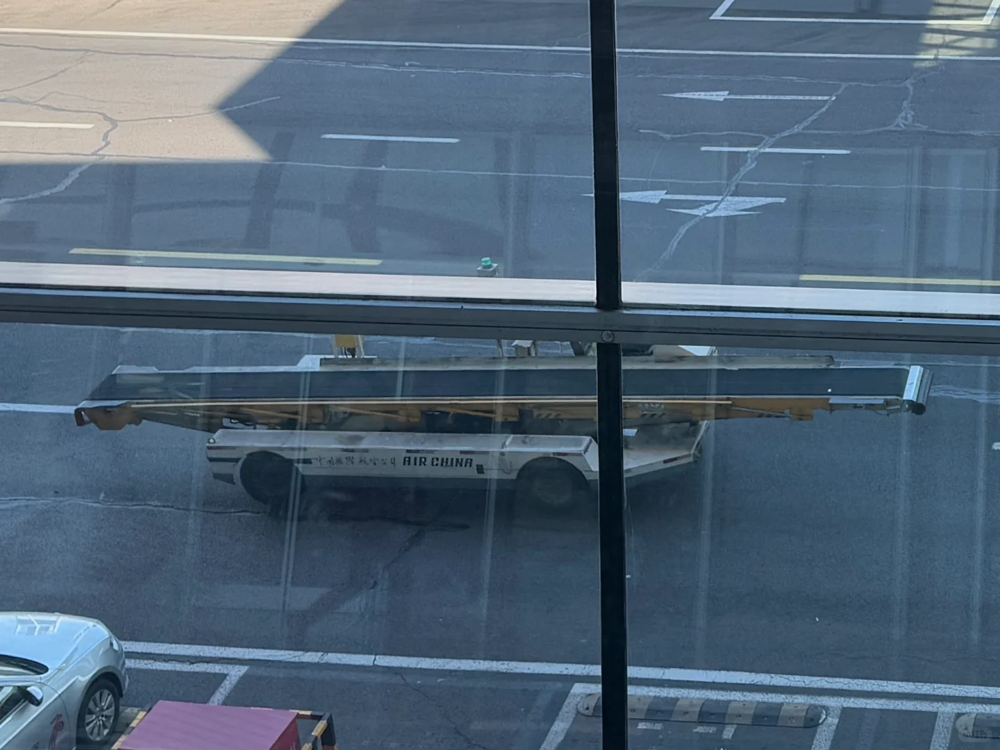 你留意过机场里出现的各种小车?么?