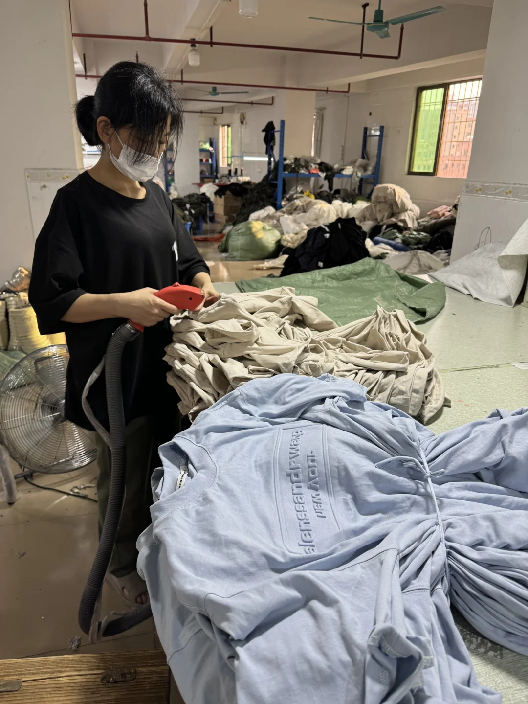 广州专做潮牌的服装加工厂,50件小单可做