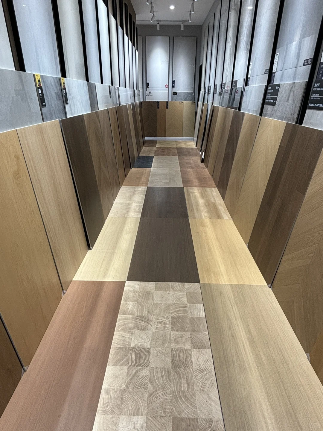 大学生周末勇闯建材城｜中古风瓷砖选购记