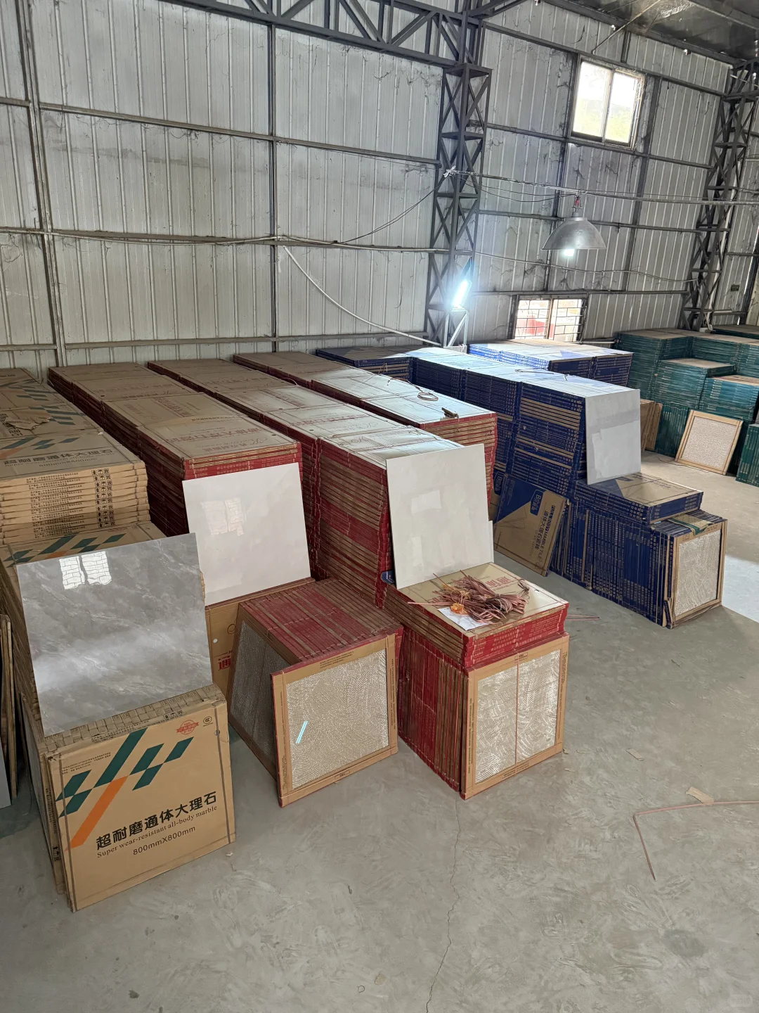 东城特价瓷砖仓库现场实拍!
