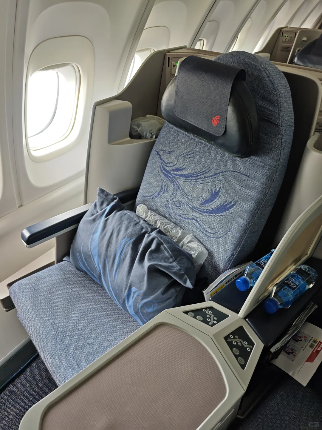 超爽！波音747宽体机二层公务舱细节体验！