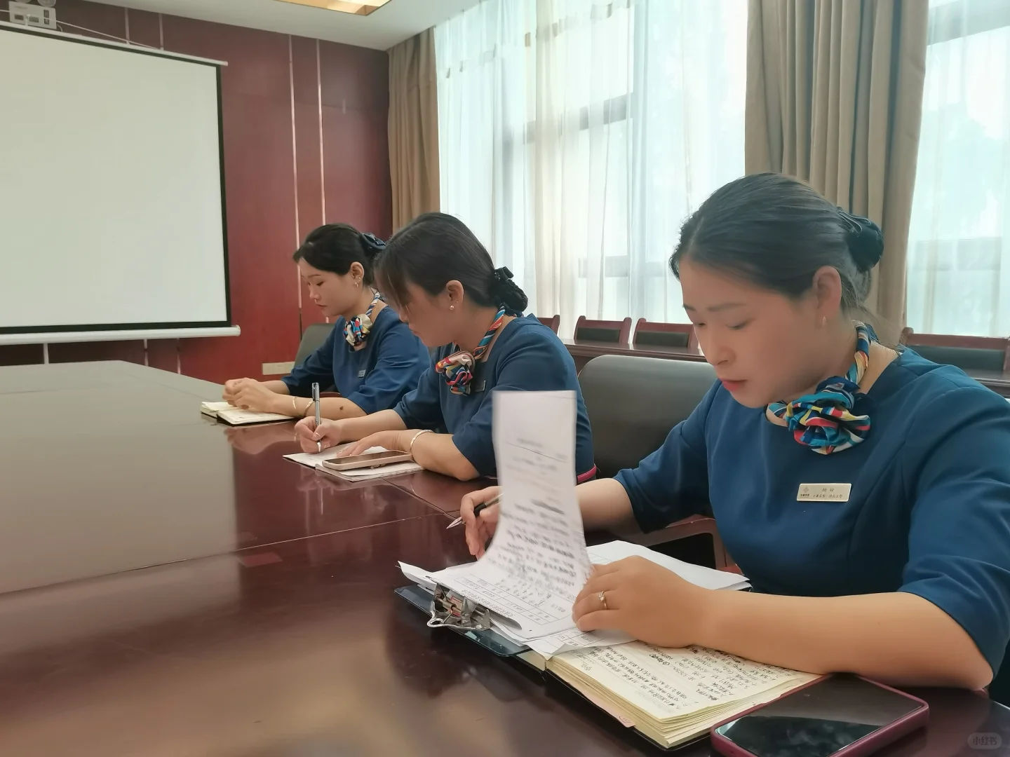 酒店前台会前日常仪容仪表检查