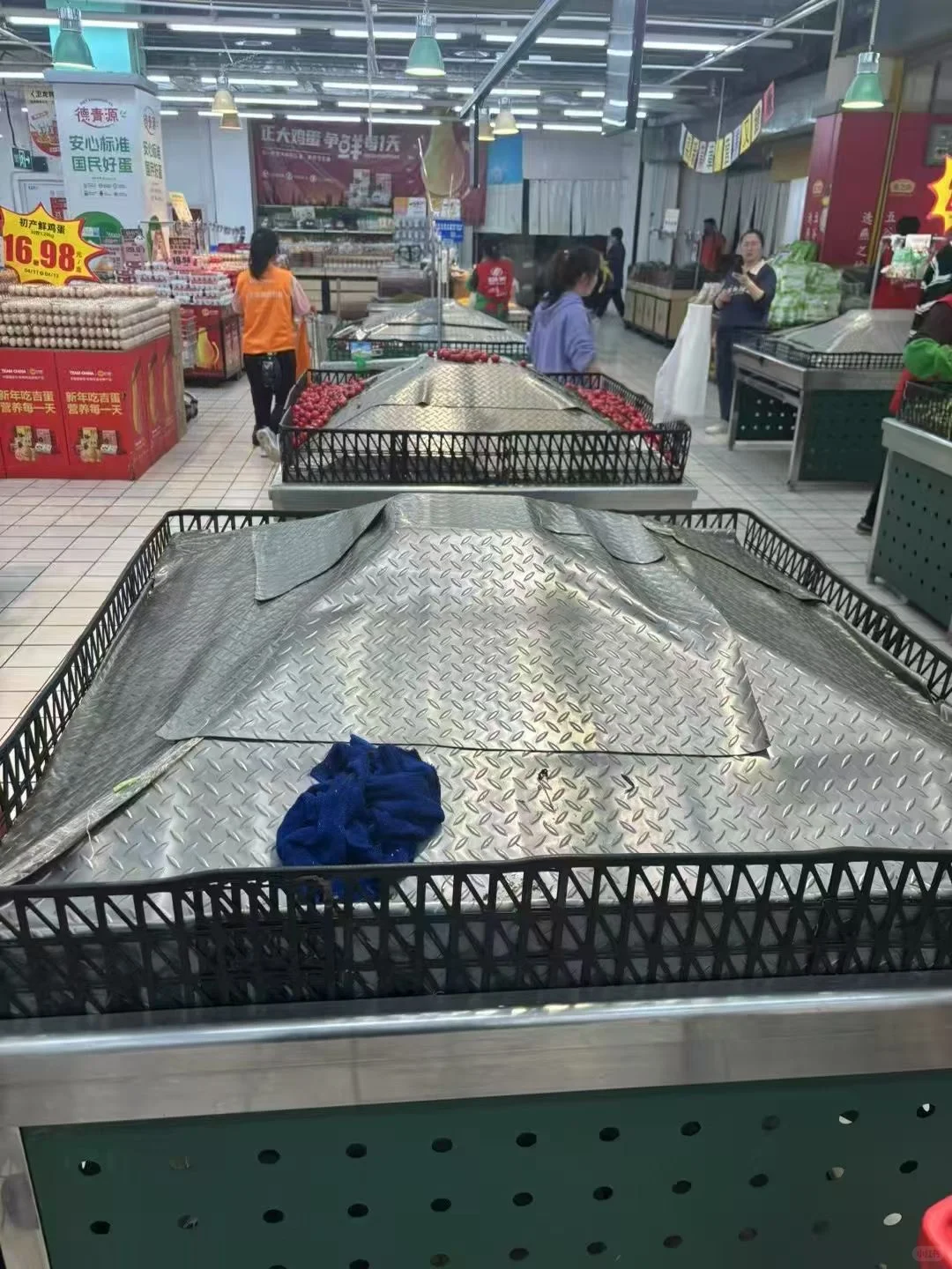 美国关税都涨到145%了，会不会有粮食危机啊，