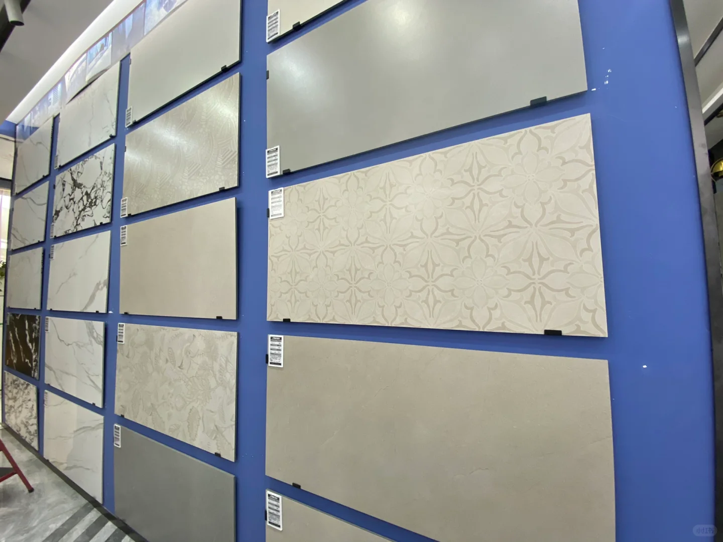 瓷砖批发仓储让你轻松搞定装修!