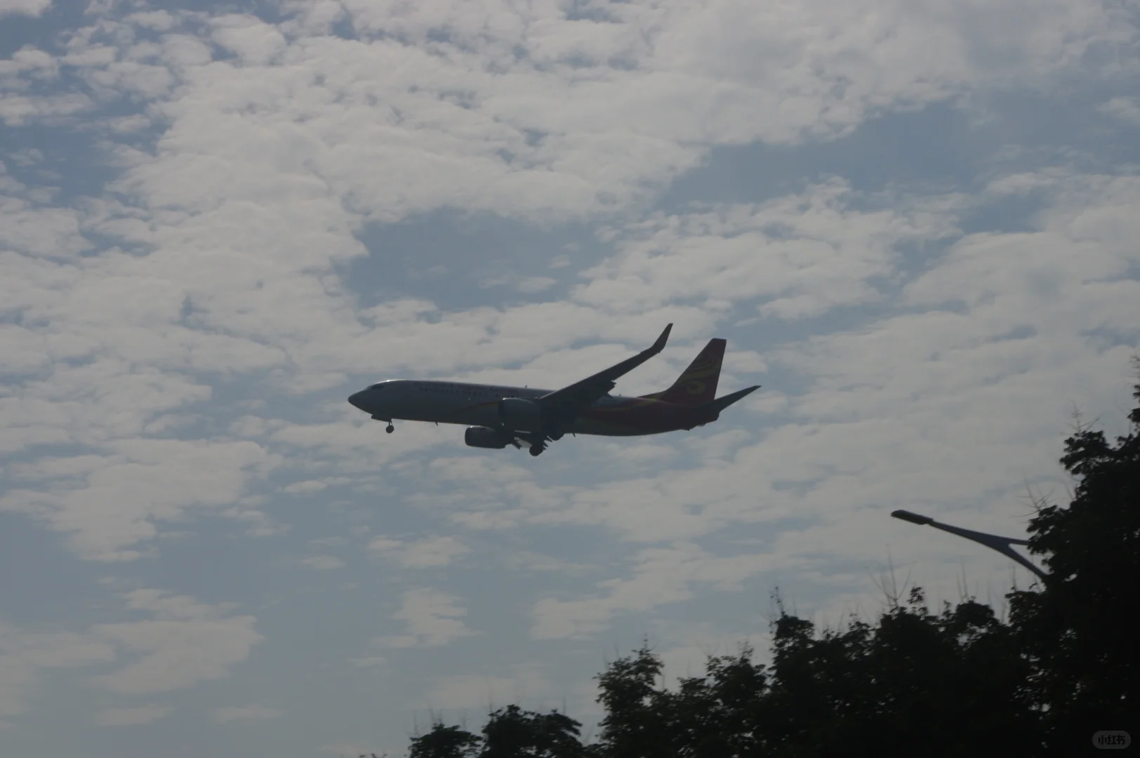 超宽体机降落确实带风