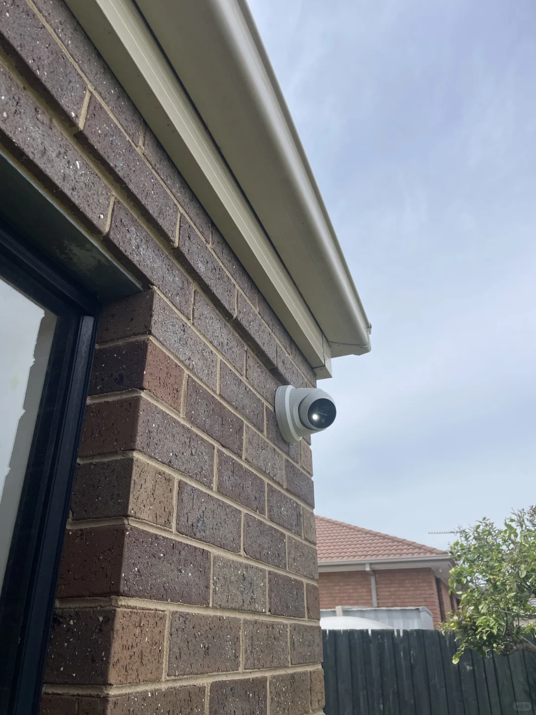 防盗系统必备，声光报警摄像头墨尔本包安装