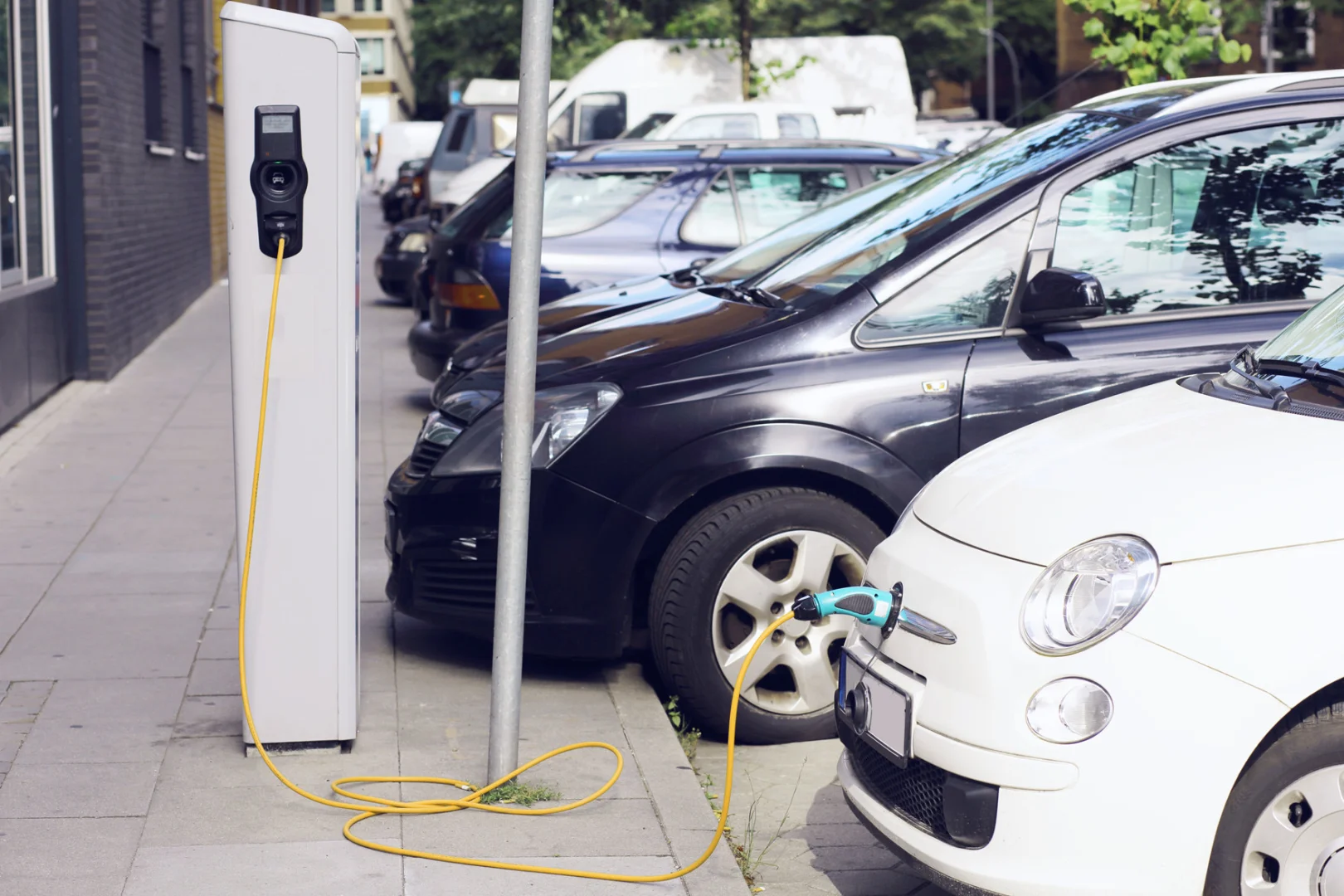 【智驭电能·充电基础设施新纪元】