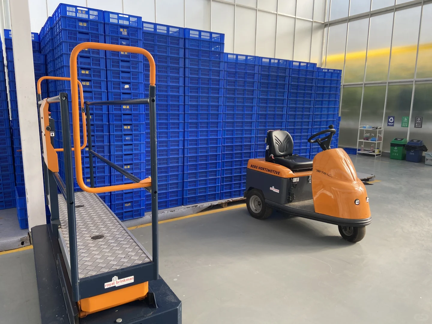 荷兰进口的 berg采摘车 和 运货车