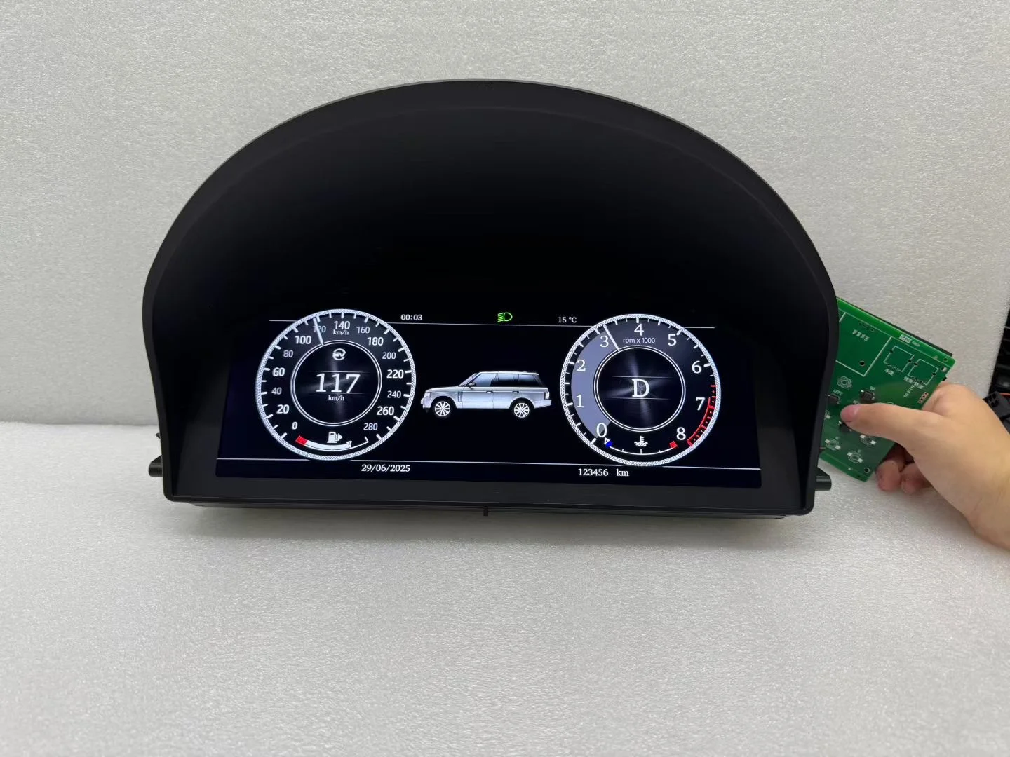 路虎揽胜行政V8 液晶仪表