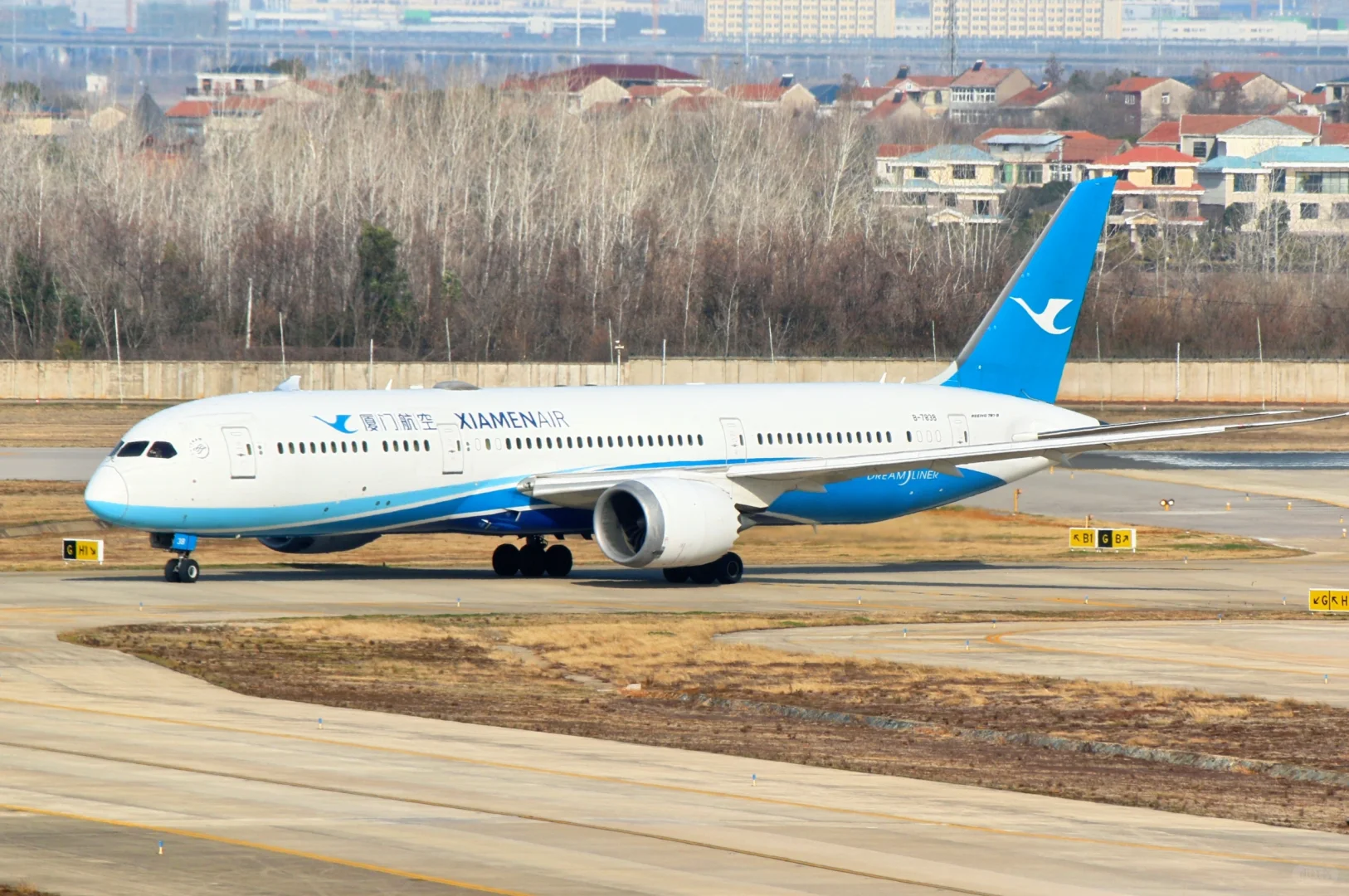 武汉拍到厦航787宽体机