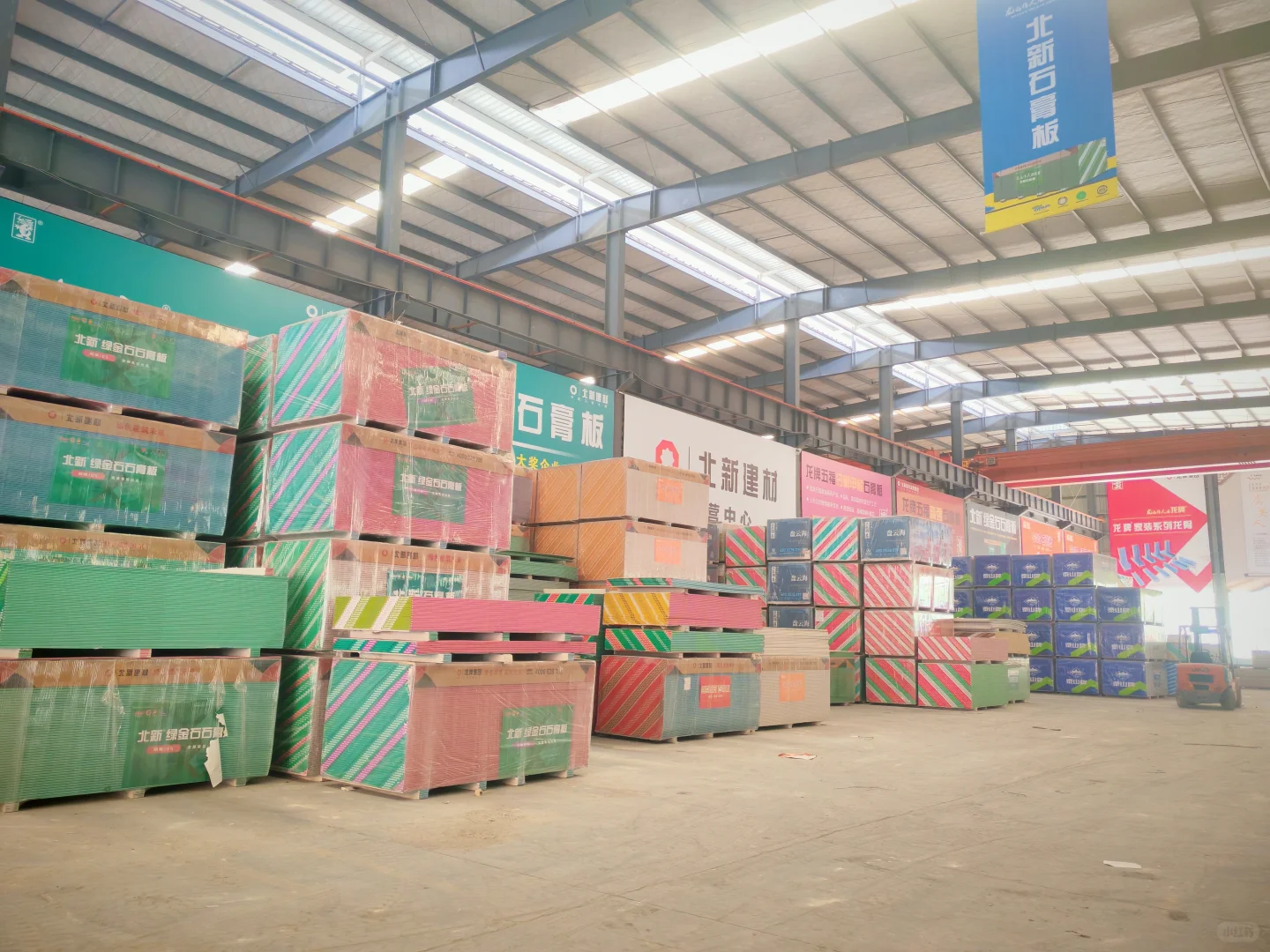 ?重庆装修材料批发 仓储式销售?