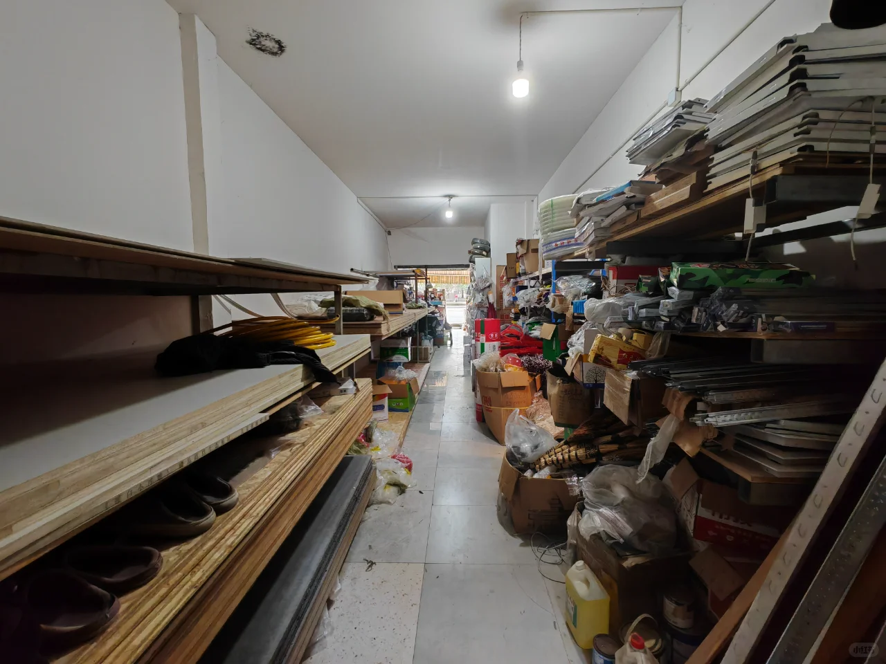 XSY多个大型小区，多年五金建材店低价转让