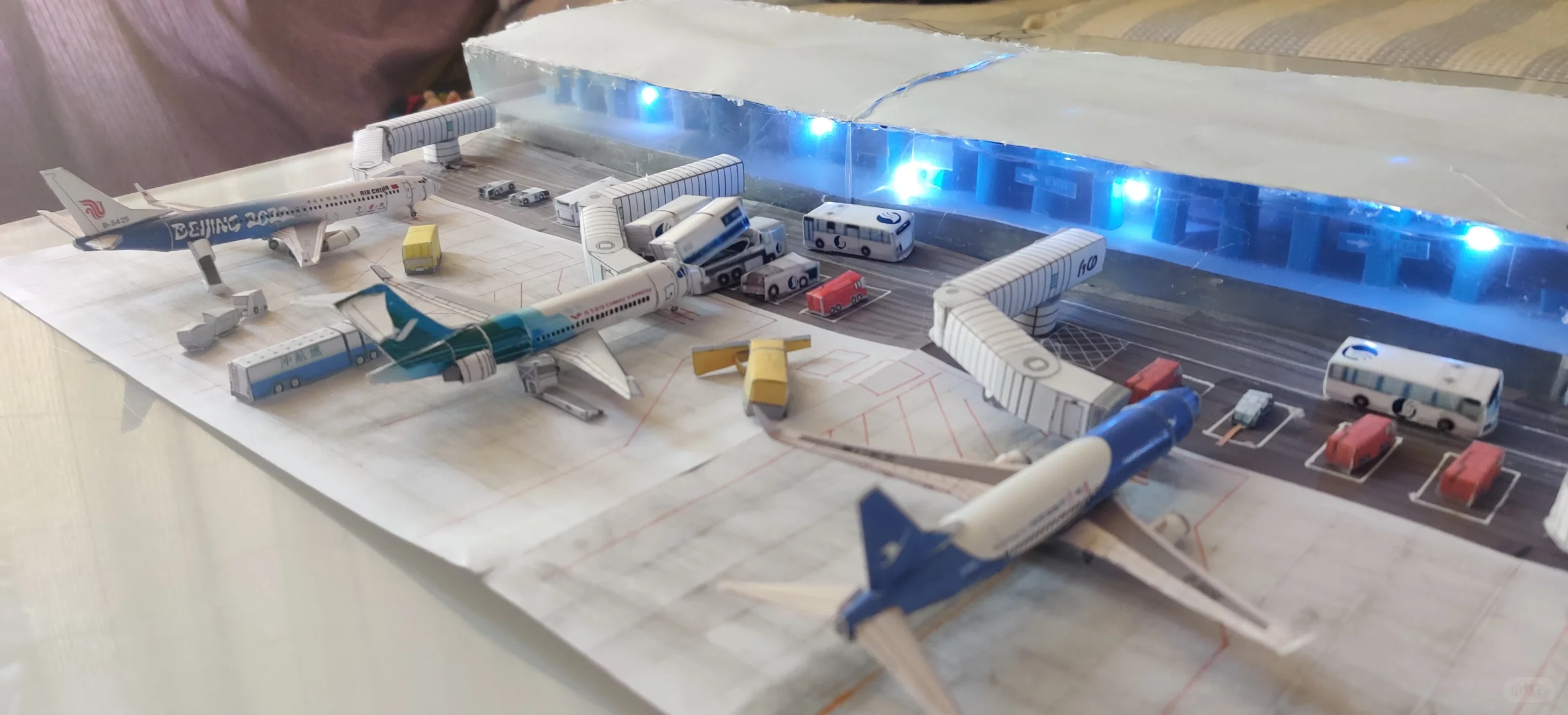 机场纸模型半成品