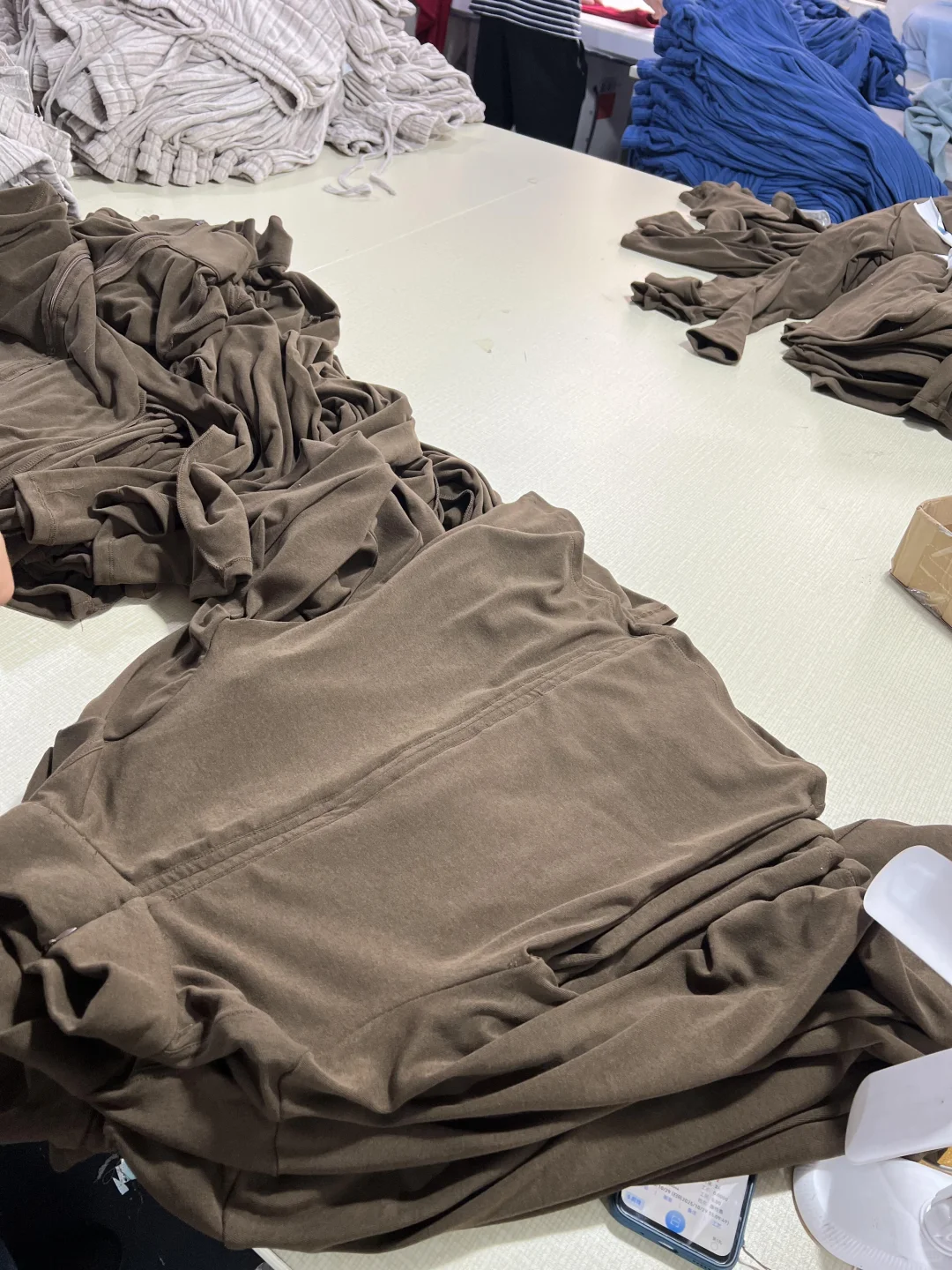 他们家服装厂？