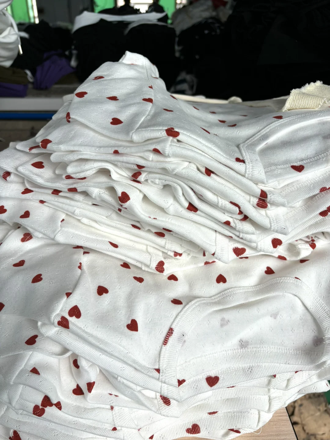 广州服装厂【接精品1件小单定制30件可做】