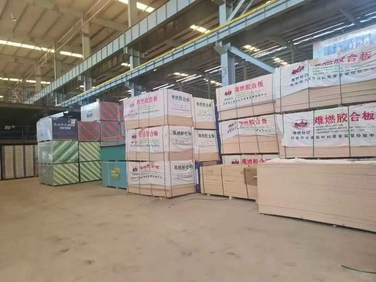 成都水泥河沙辅材配送，各老板施工队合作