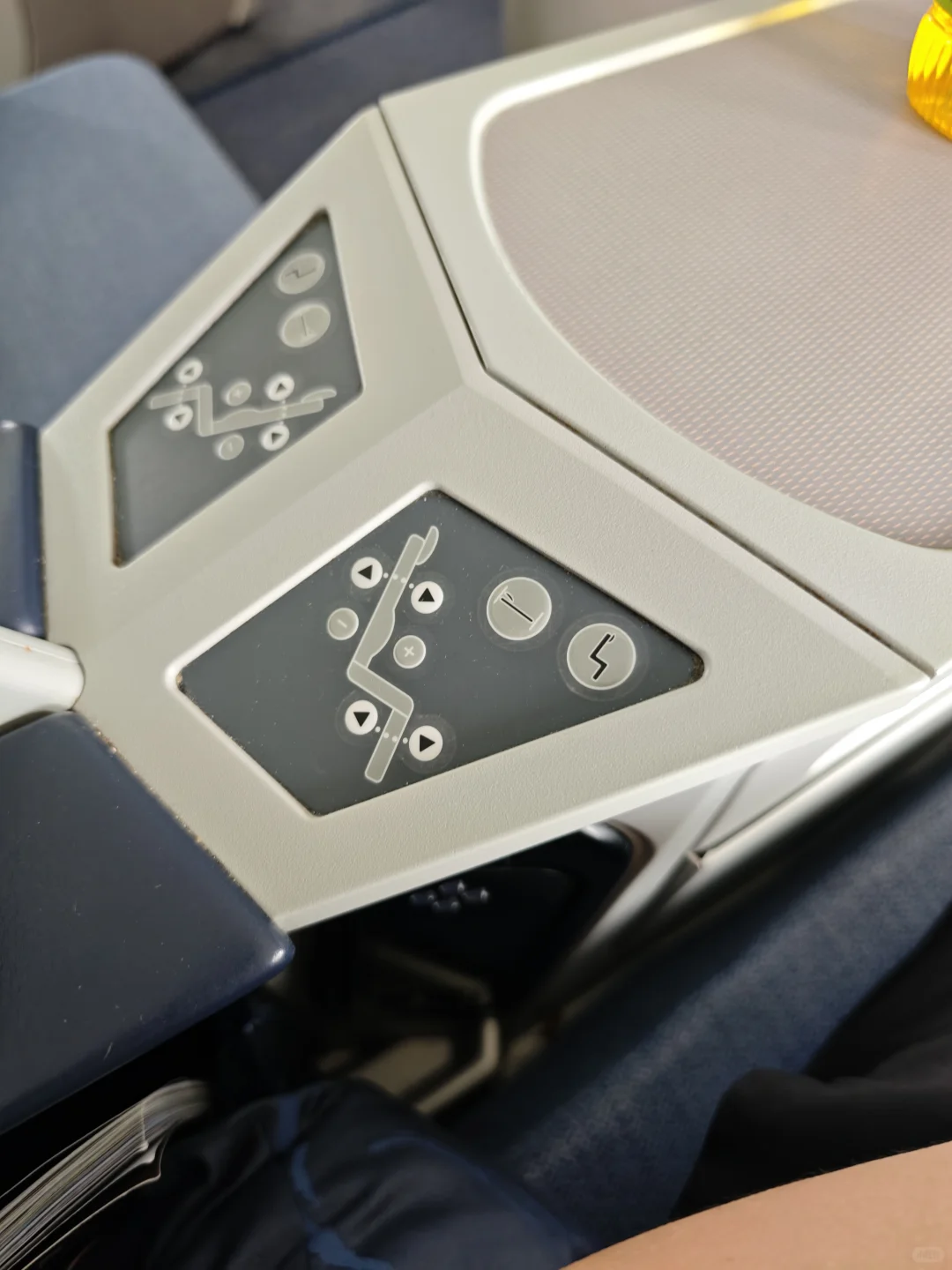 超爽！波音747宽体机二层公务舱细节体验！