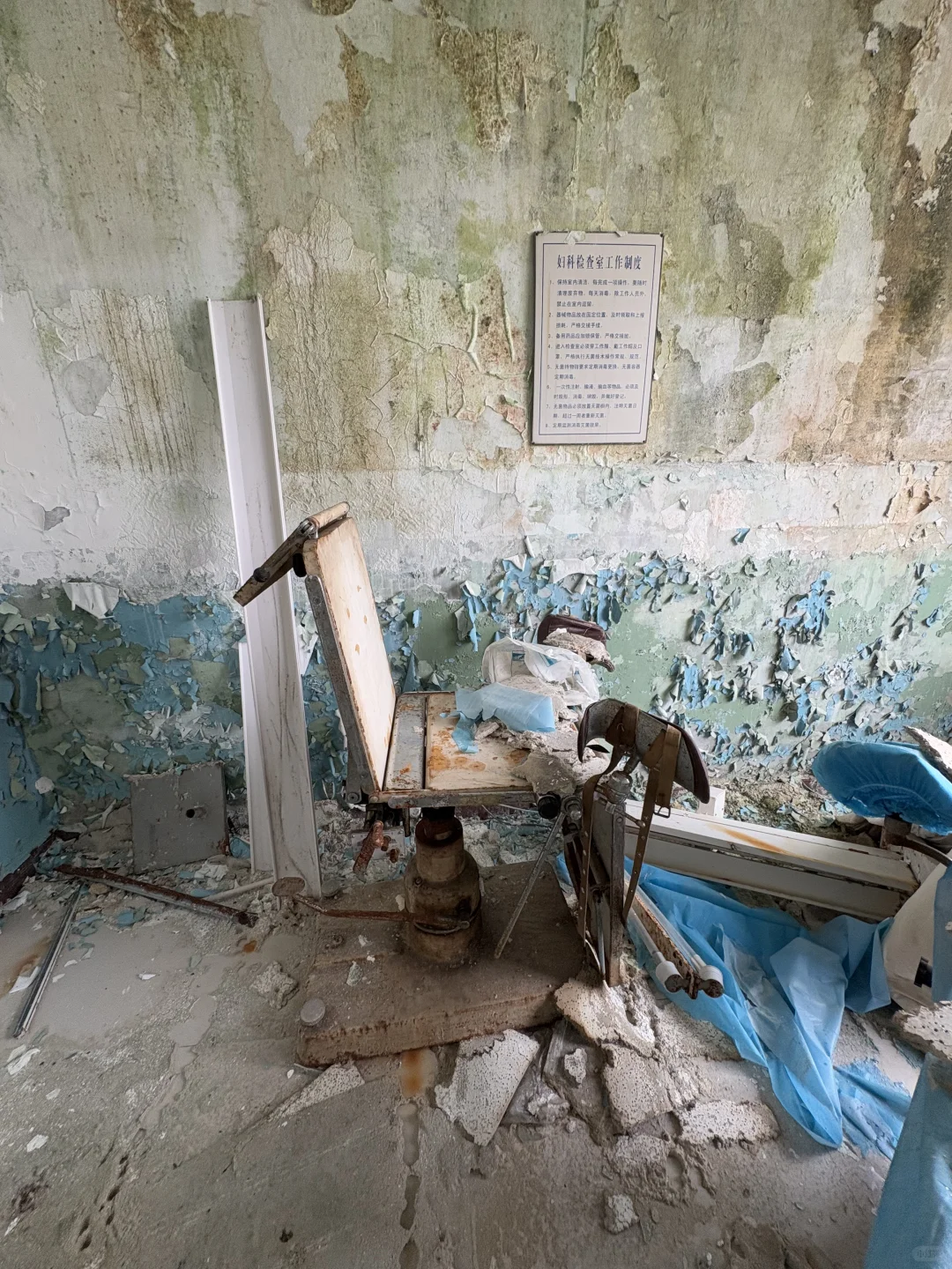 废弃医院里 最恐怖的竟然是。。。