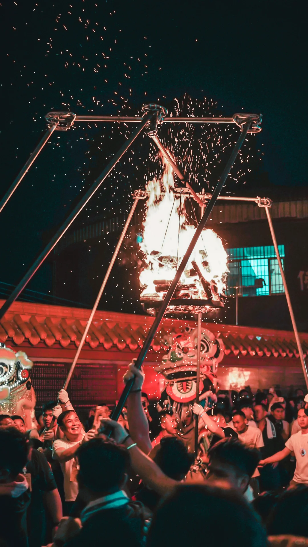 广东新兴非遗“舞火捞”