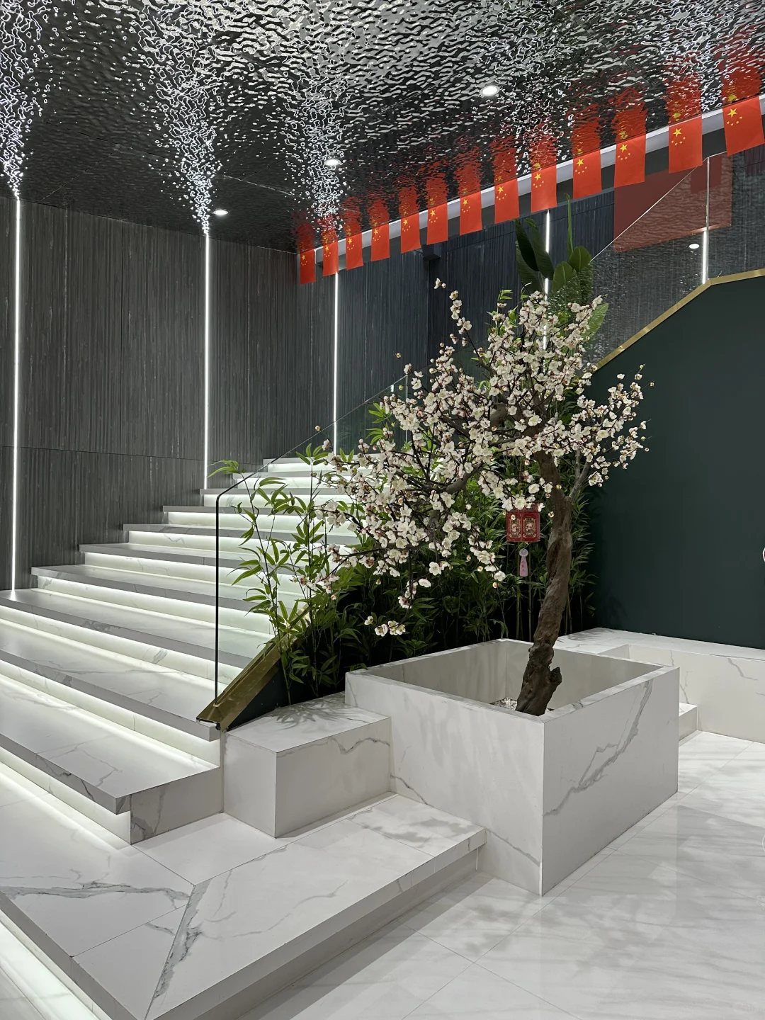 ?揭秘！快环建材市场的瓷砖宝藏地！