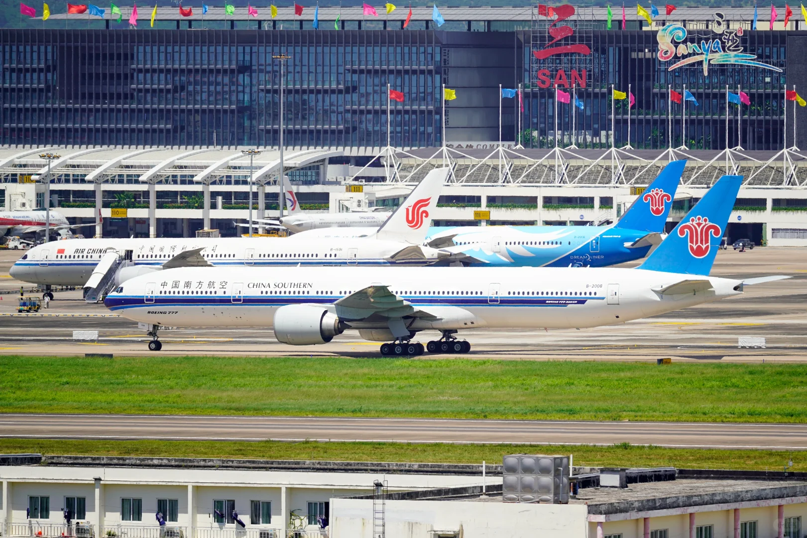 国庆假期结束了，来看看三亚的宽体机阵容