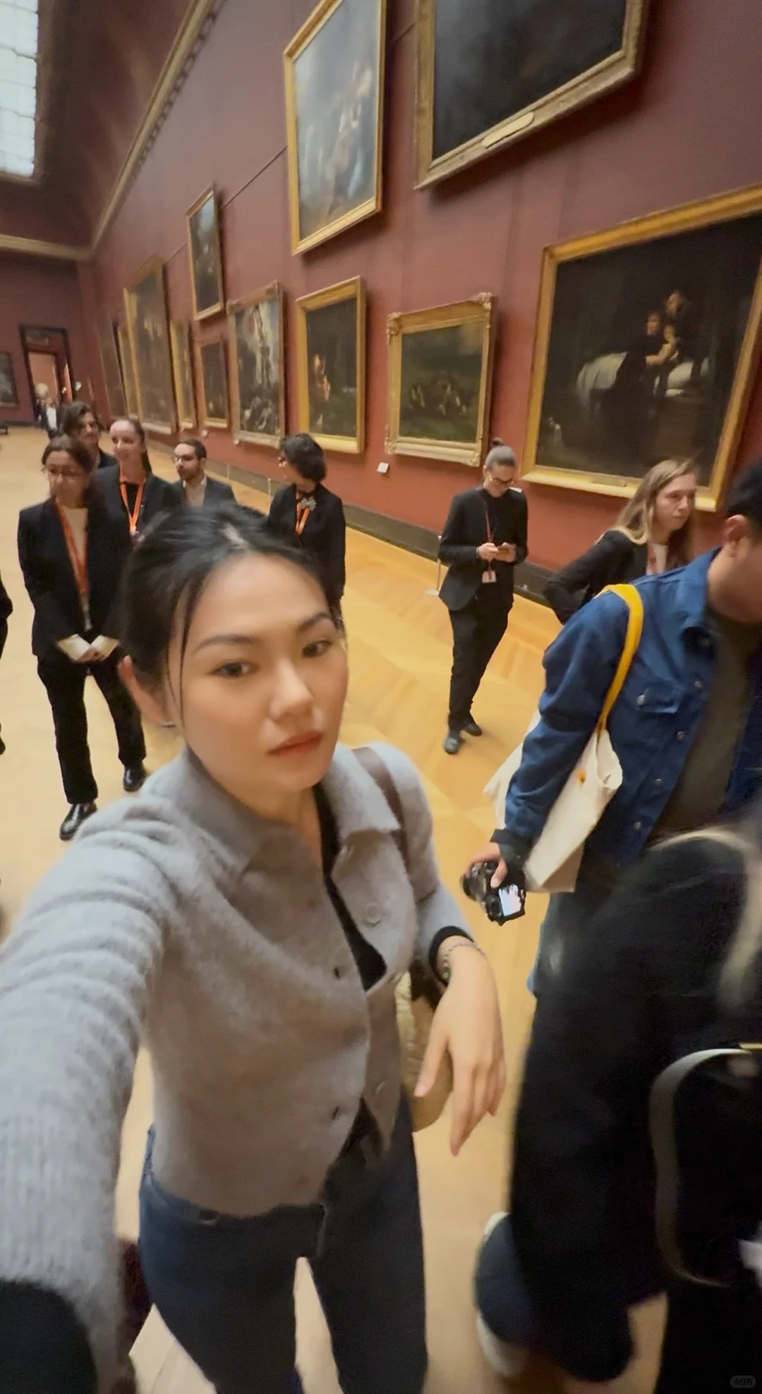 ??卢浮宫招租了