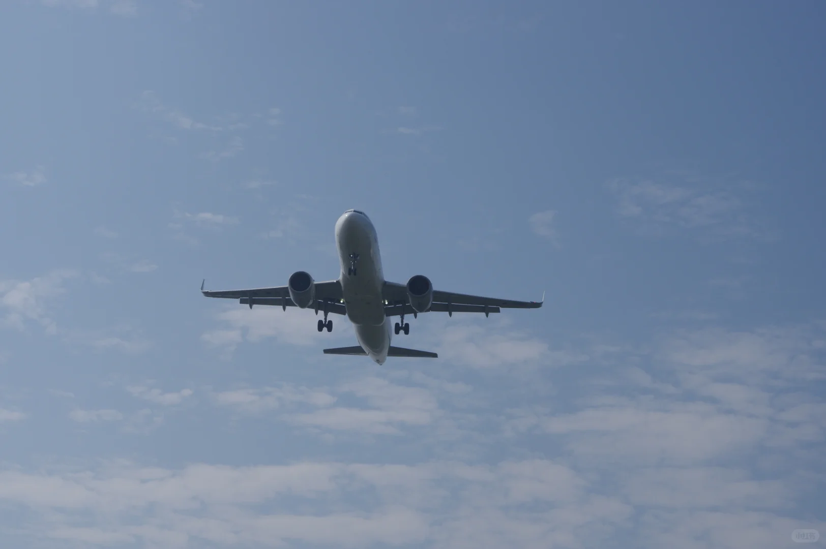 超宽体机降落确实带风