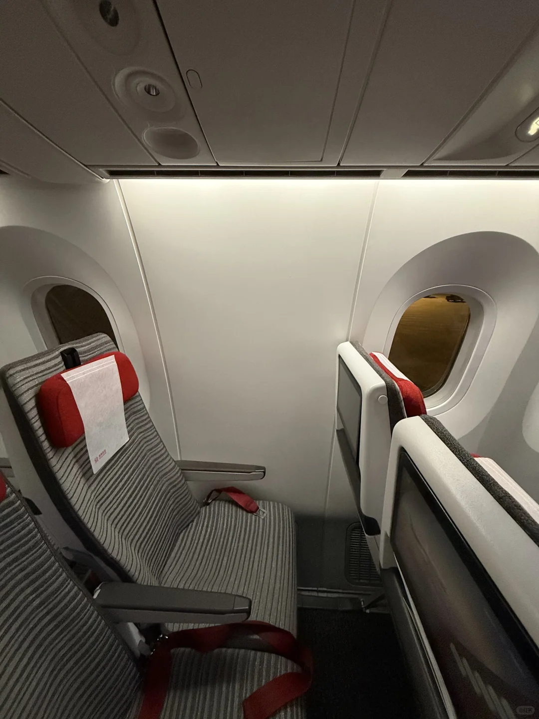 海航波音787-9宽体机选座壁垒