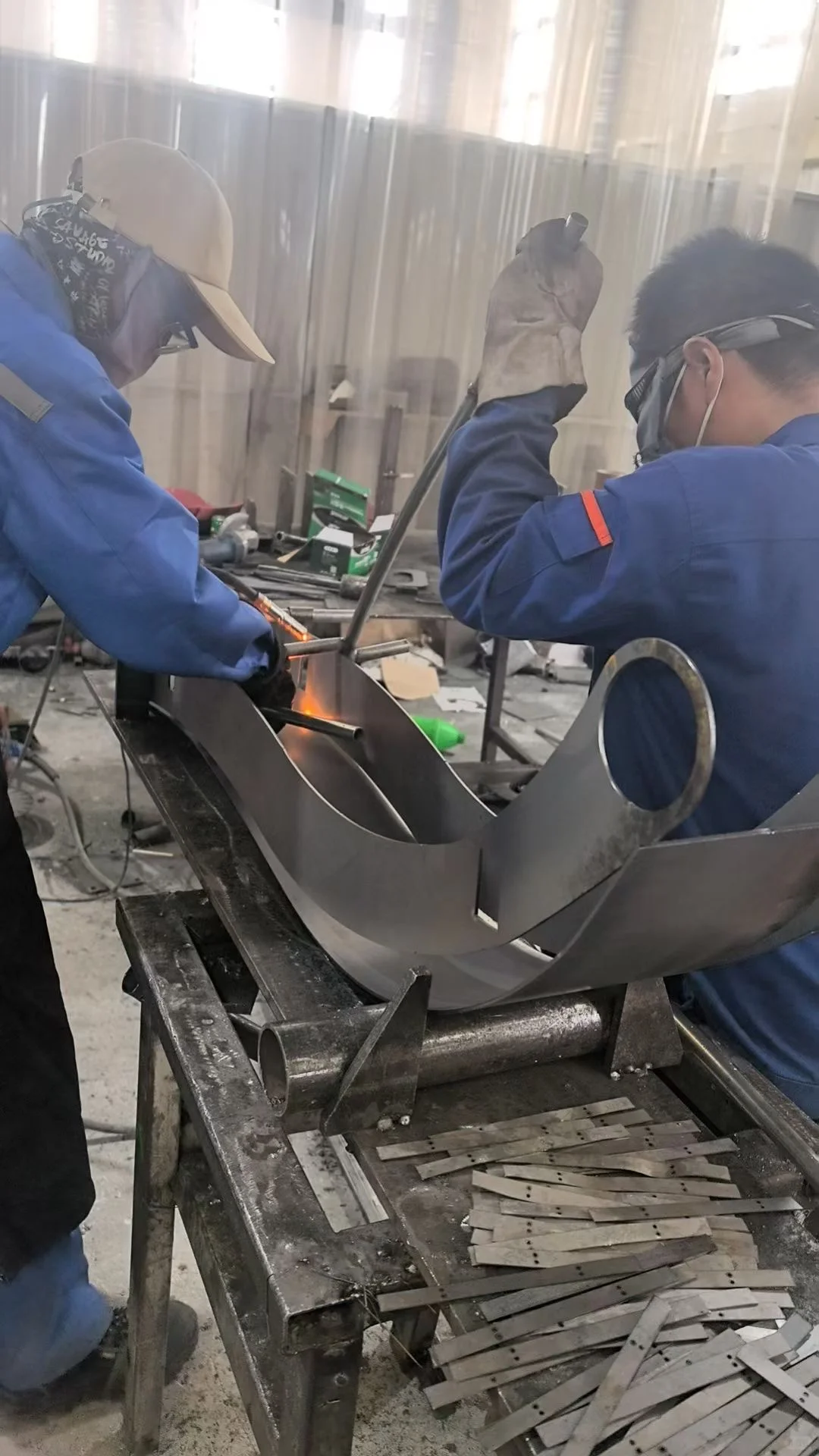 护栏，守护城市安全的坚固盾牌