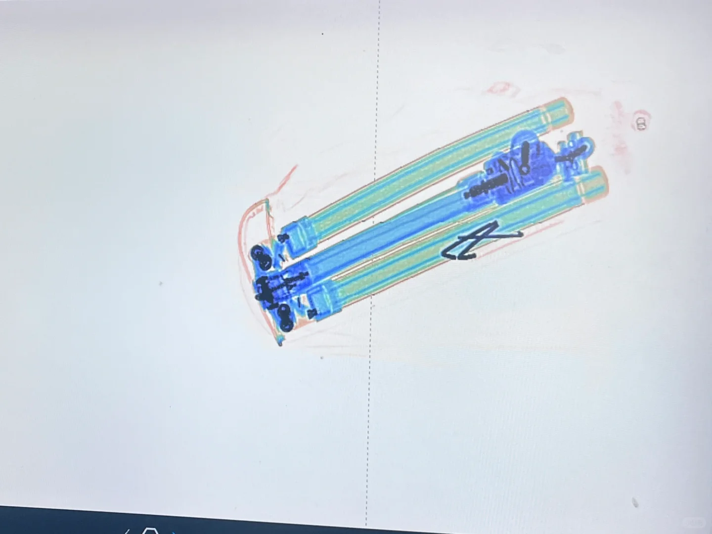 替大家看了支架和相机镜头过安检机的样子