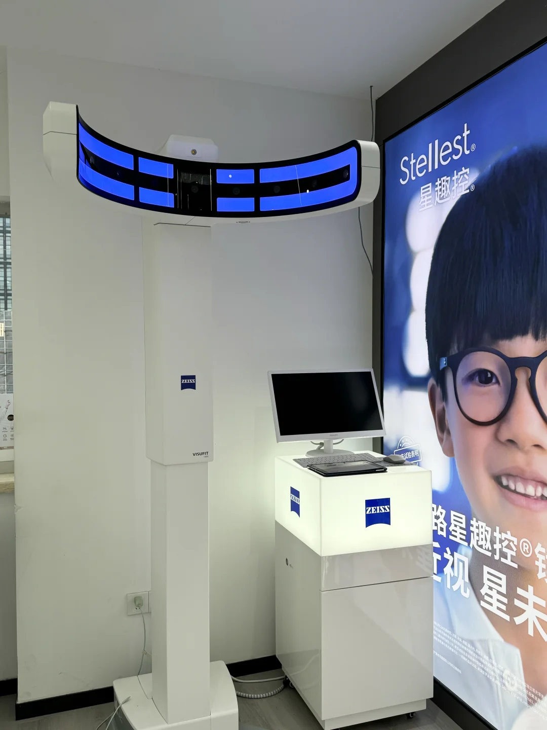 赚点钱全投资在设备上了，宁波眼镜店