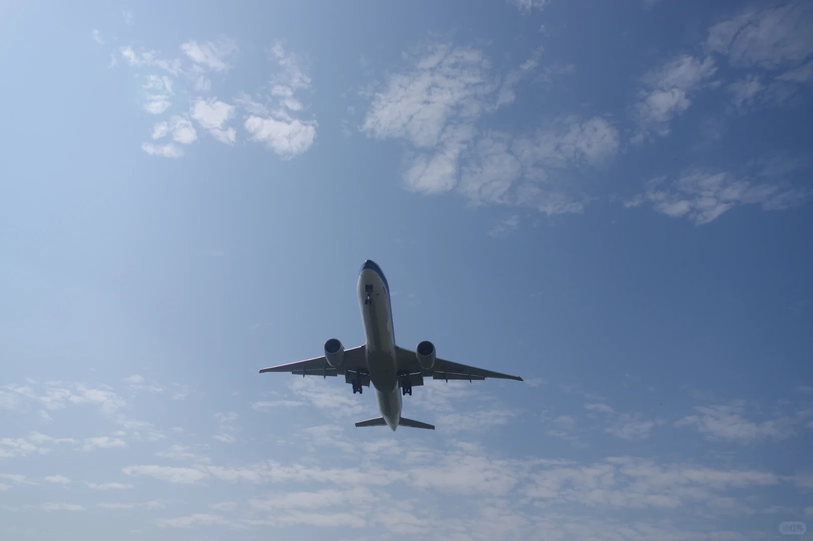 超宽体机降落确实带风