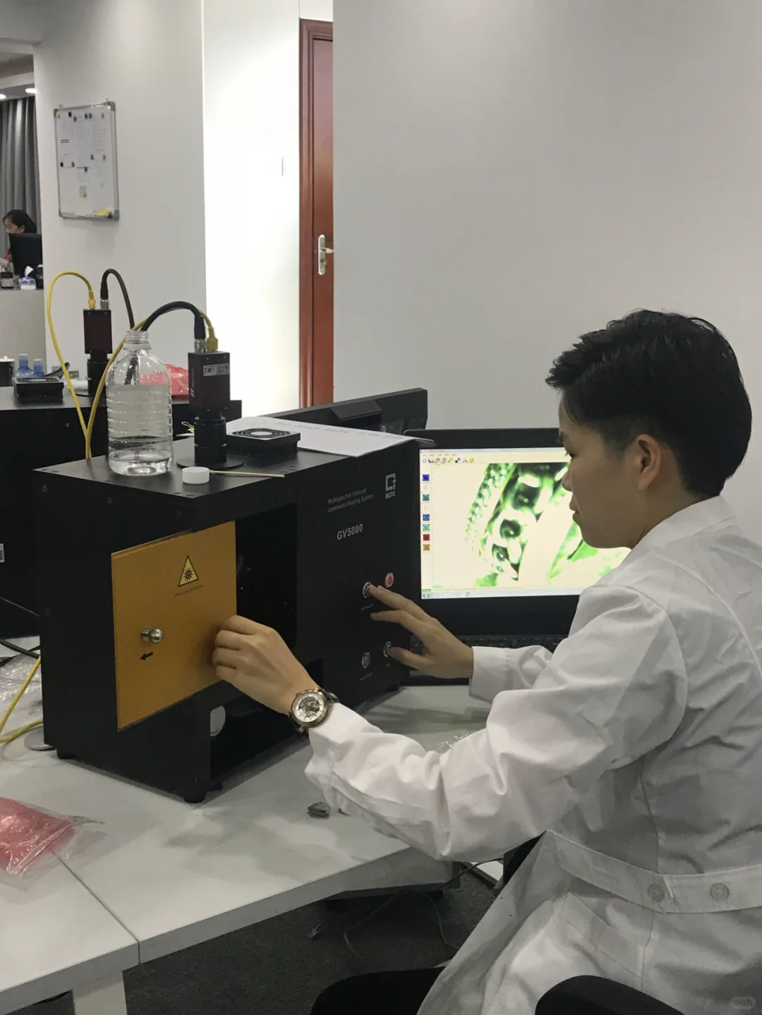 珠宝在实验室到底是如何检测的?