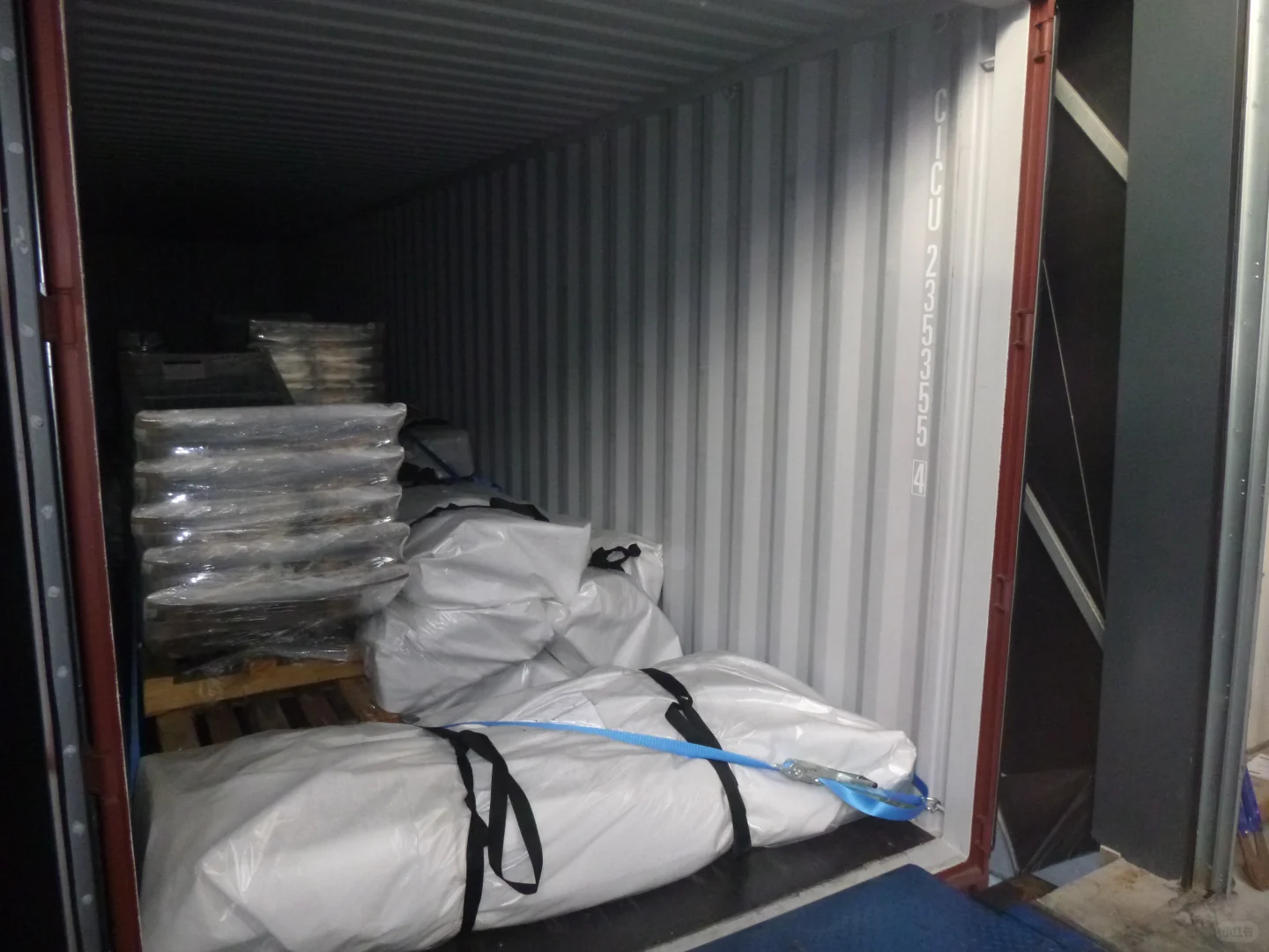 荷兰进口温室波纹水罐