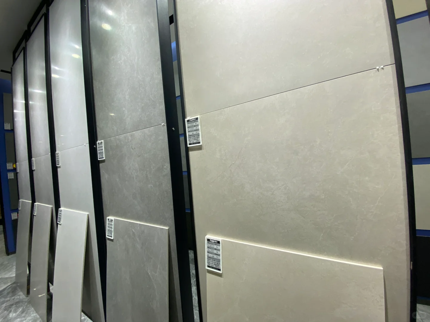 瓷砖批发仓储让你轻松搞定装修!