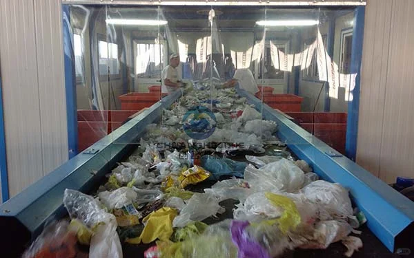 智能的垃圾分选系统，让环保变得轻松有趣！