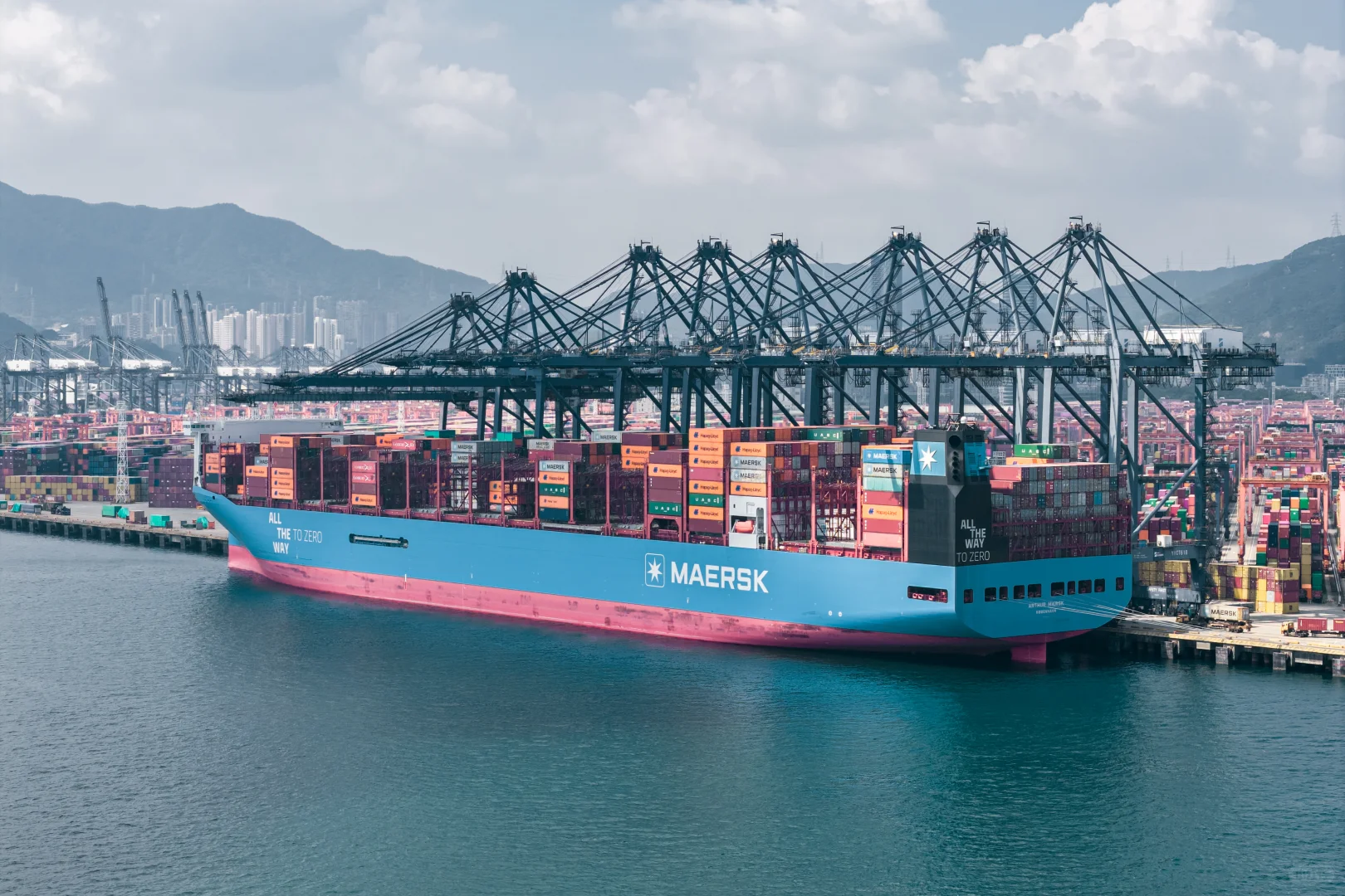 哇，大船是真的帅