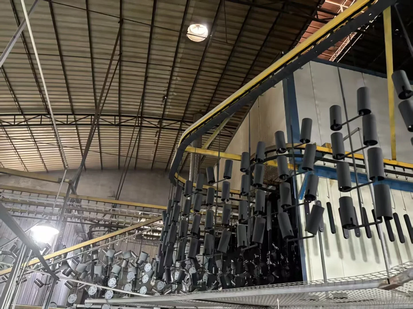 工厂半日游，声音有点大