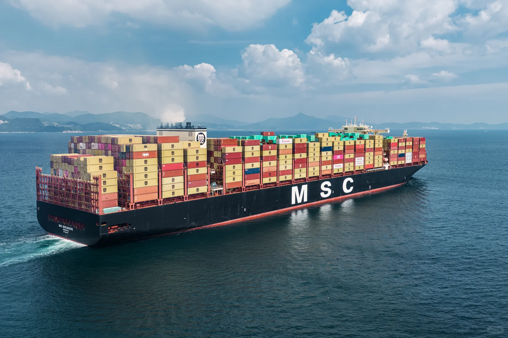 哇，大船是真的帅