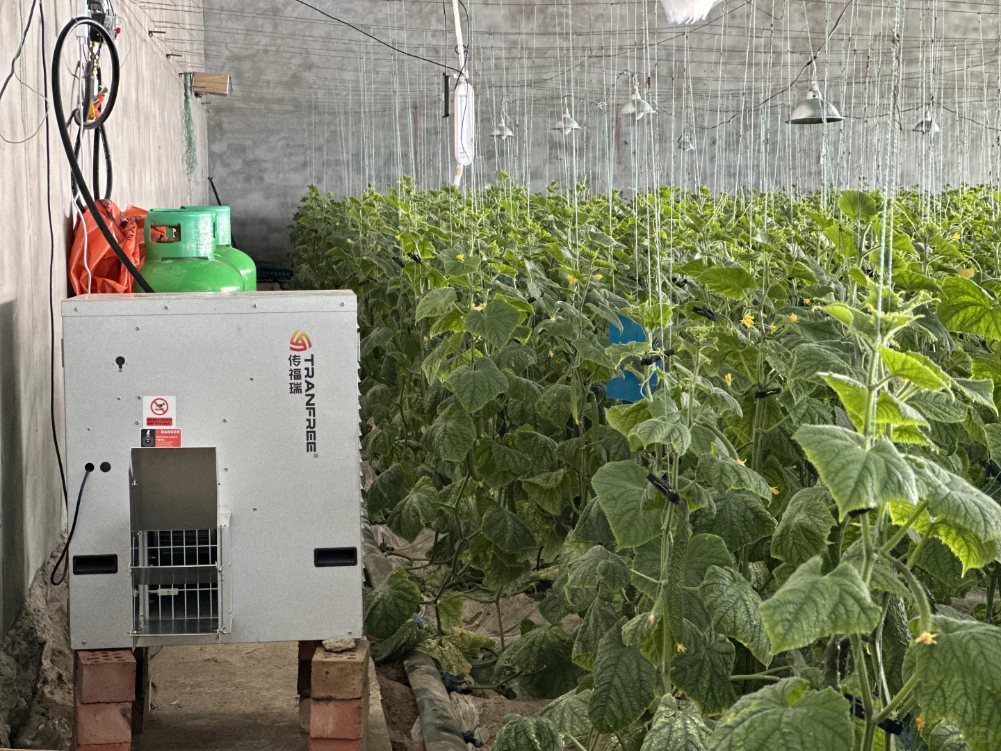 传福瑞暖风机、加热器、供暖设备、过冬必备