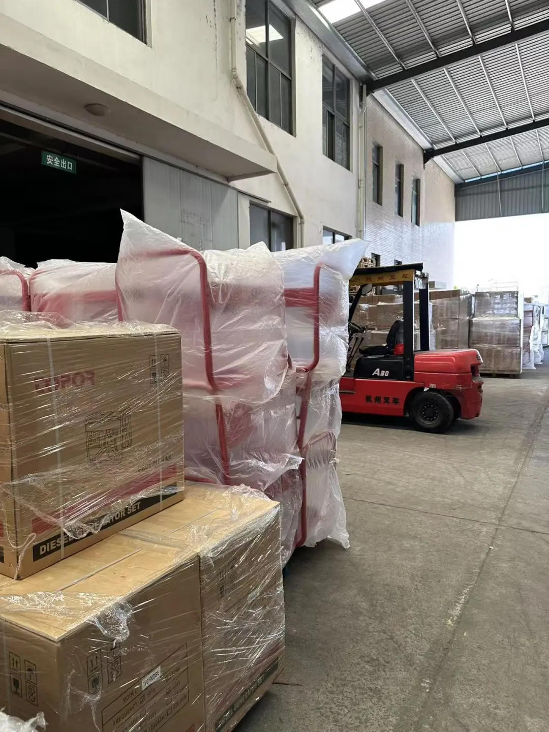 源头工厂找合作贸易商