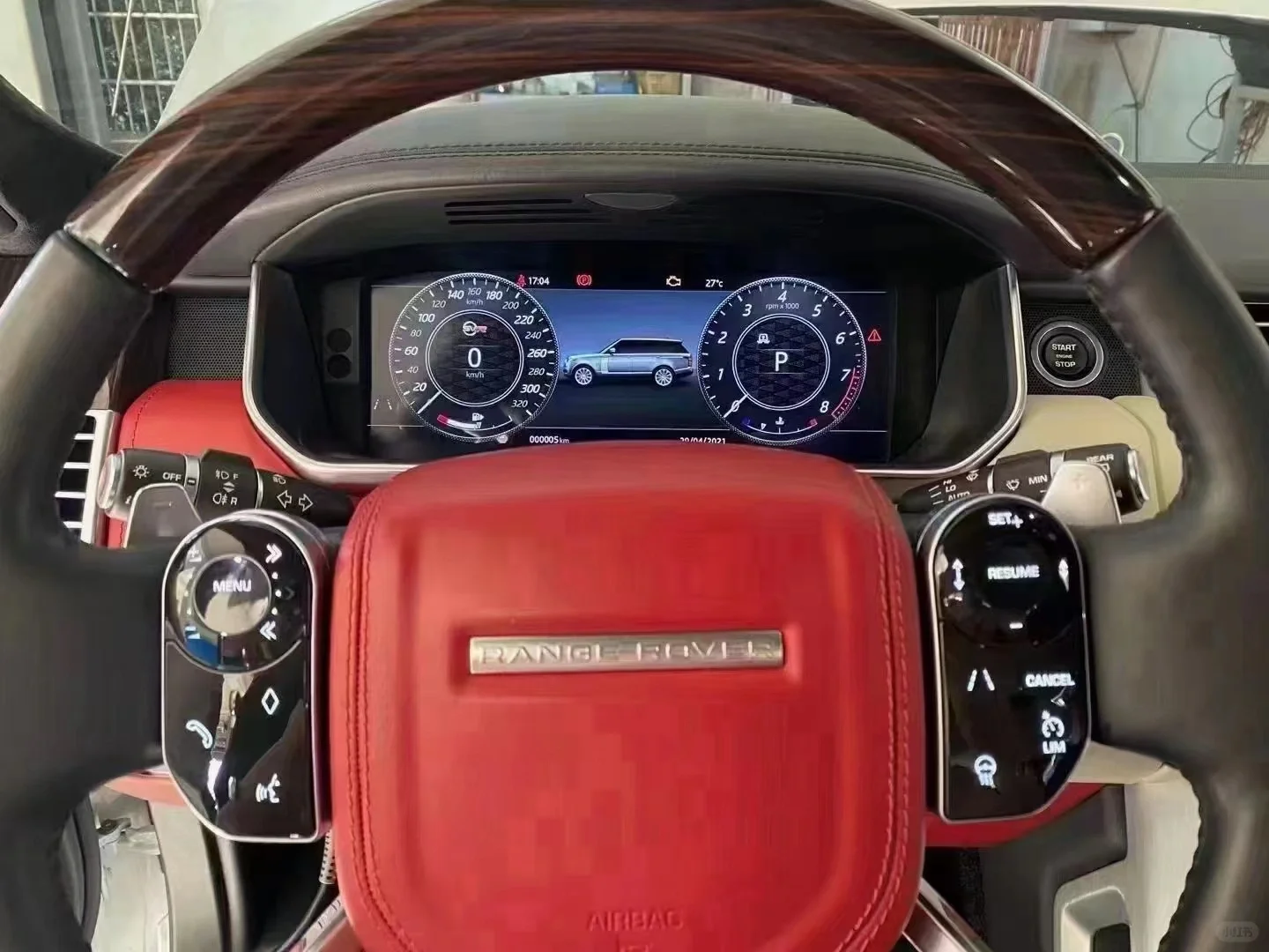 路虎揽胜新款液晶仪表