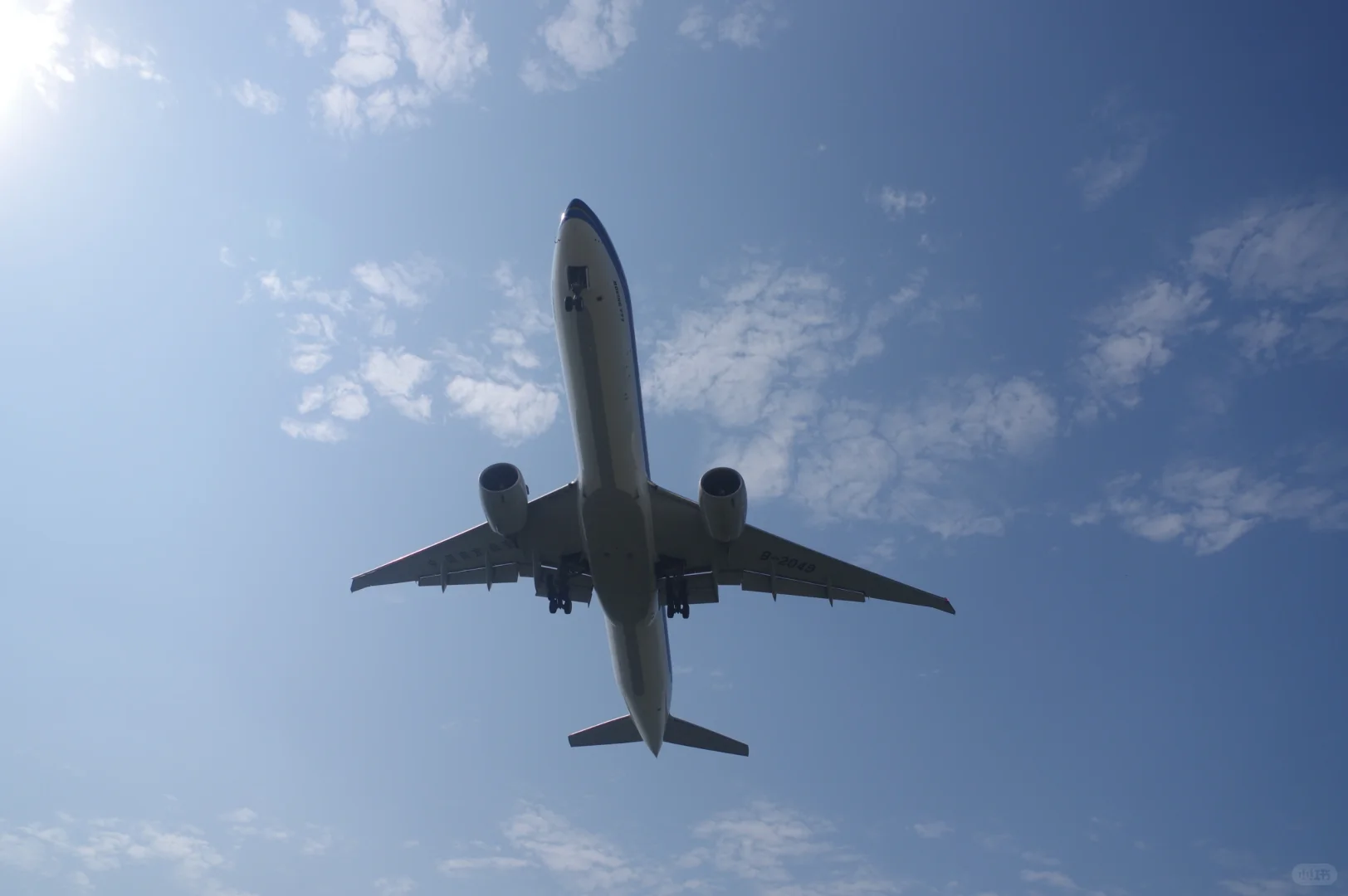 超宽体机降落确实带风