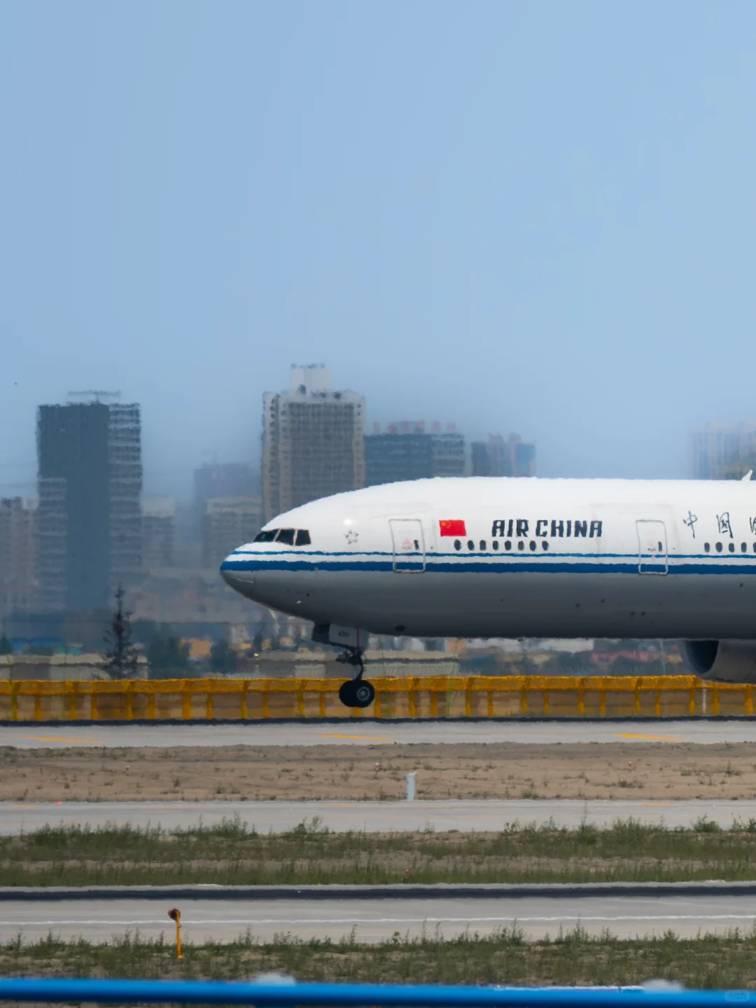 77W | URC为数不多的宽体