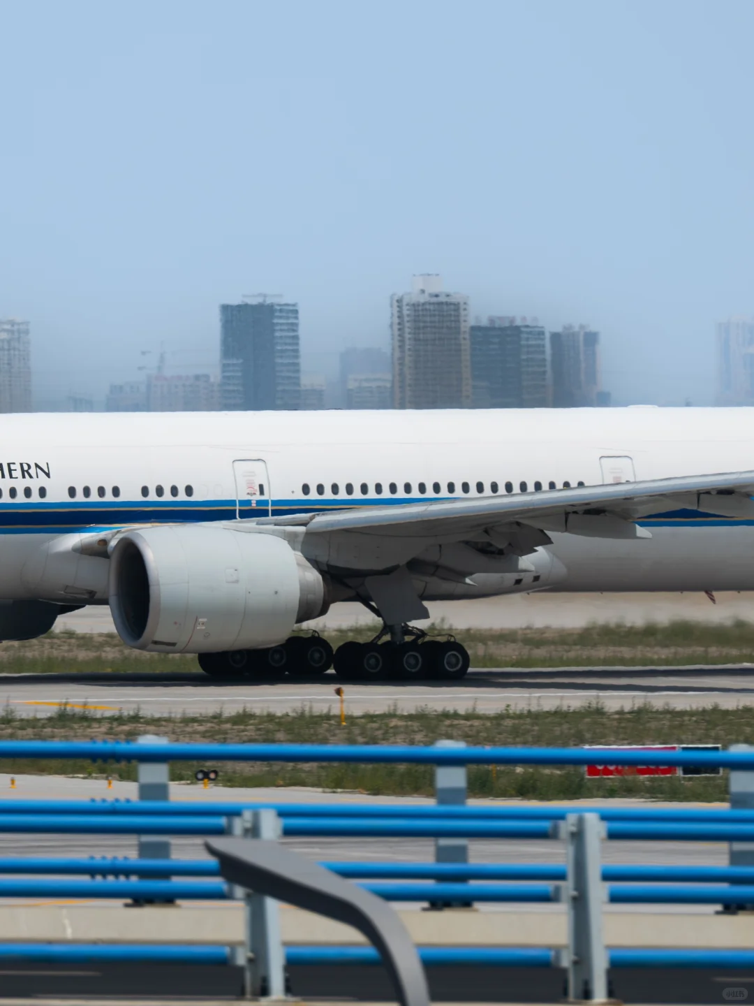 77W | URC为数不多的宽体