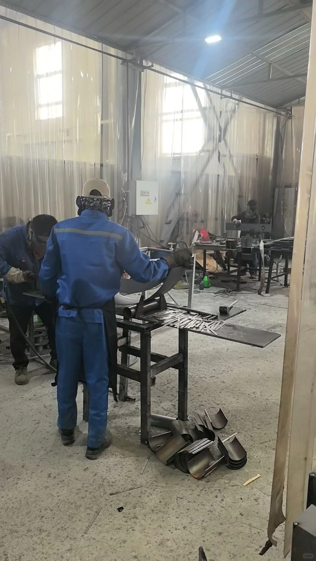 护栏，守护城市安全的坚固盾牌