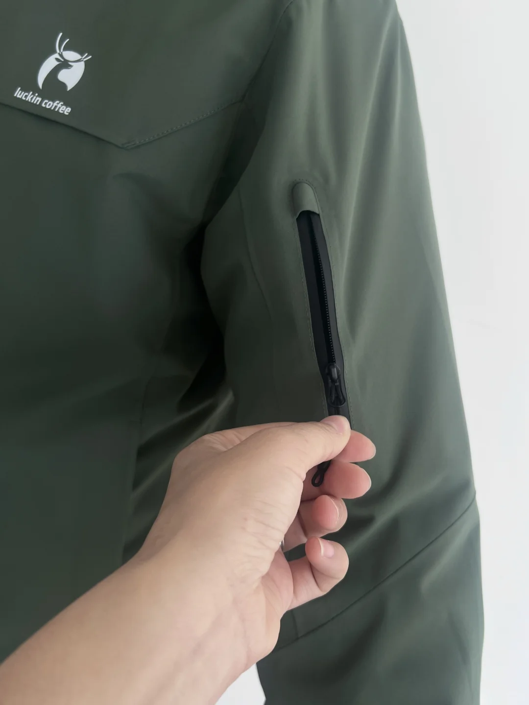 瑞幸冲锋衣工作服❤️温暖一整个冬天