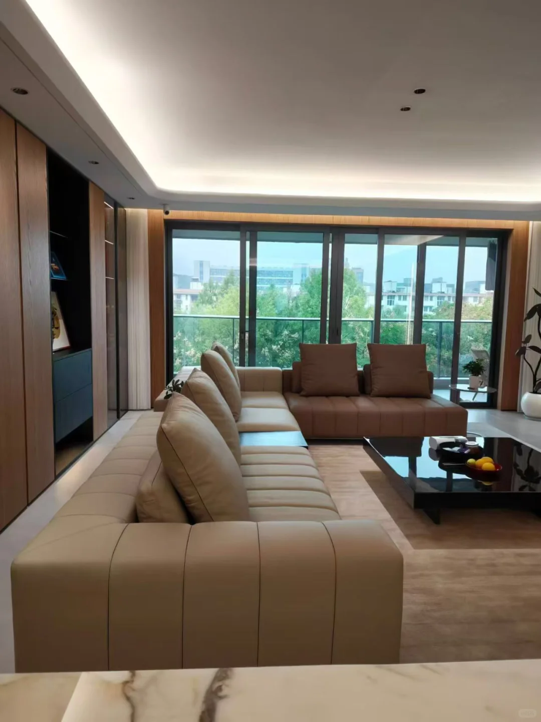 90后宝妈3周跑了15家家具工厂,终于选到心仪