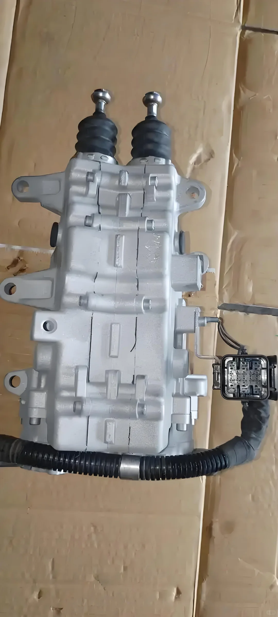 离合执行器、换挡执行器