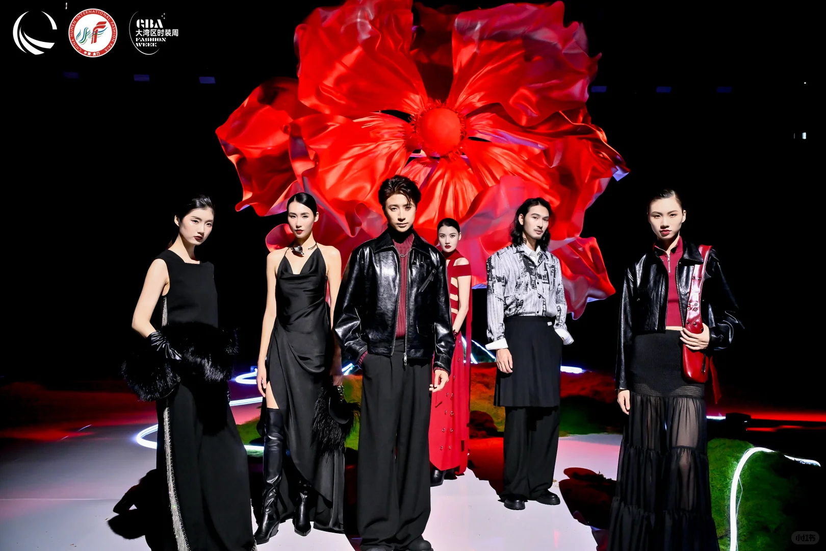 大湾区时装周｜YISHION 以纯秀场?